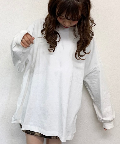 apres jour（アプレジュール）の「スリット入りBIGロンＴ【ZOZOTOWN限定アイテム】（Tシャツ/カットソー・レディース・オフホワイト/ライトベージュ/モカ・フリー）」の7枚目の写真