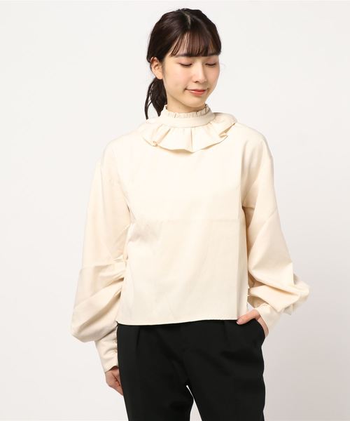 KOBE LETTUCE（コウベレタス）の「フリルネックボリュームスリーブブラウス（シャツ/ブラウス・レディース・オフホワイト/ブラック/ライトベージュ/ミント・FREE）」の7枚目の写真