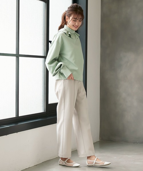 KOBE LETTUCE（コウベレタス）の「フリルネックボリュームスリーブブラウス（シャツ/ブラウス・レディース・オフホワイト/ブラック/ライトベージュ/ミント・FREE）」の14枚目の写真