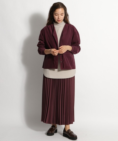 niko and（ニコアンド）の「コーデュロイドロストVネックブラウス