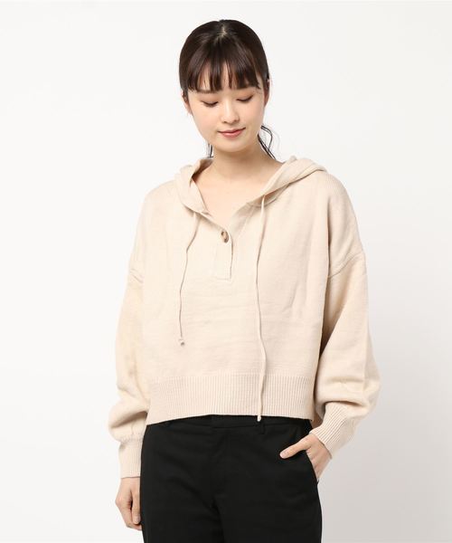 STYLEBLOCK(スタイルブロック)の「フロントボタンショートニットパーカー(ニット/セーター・レディース・ベージュ/ブラウン/ブラック・M)」の7枚目の写真
