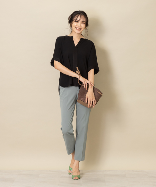 qualite（カリテ）の「ドレープドルマンブラウス（シャツ/ブラウス・レディース・ブラック/ベージュ・38）」の16枚目の写真