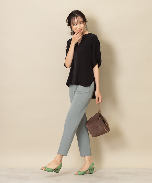 qualite（カリテ）の「ドレープドルマンブラウス（シャツ/ブラウス・レディース・ブラック/ベージュ・38）」の21枚目の写真