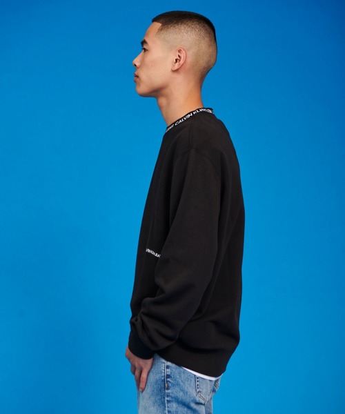 Calvin Klein（カルバン・クライン）の「ネックロゴ コットン クルーネック スウェット（スウェット・メンズ・ホワイト/ブラック・S/M/L/XL）」の10枚目の写真