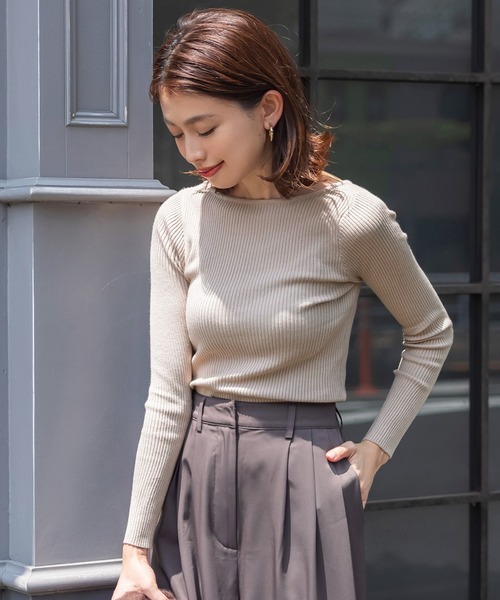 coca(coca)(コカ)の「\\新色登場//前後2WAYスクエアネックニット(ニット/セーター・レディース・ブラック/ベージュ/アイボリー/グレー系その他/ネイビー/レッド・ONE SIZE)」の4枚目の写真