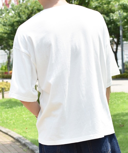 PairPair（ペアペア）の「線画カップルグラフィックT(男女兼用)（Tシャツ/カットソー・レディース・オフホワイト/モカ/ライトカーキ/スミクロ・FREE）」の15枚目の写真