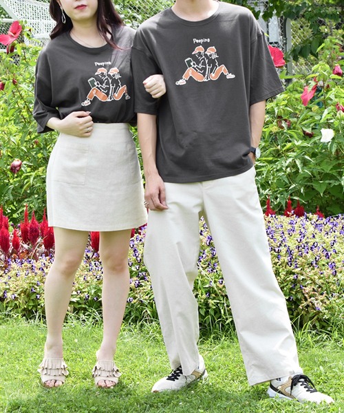 PairPair（ペアペア）の「線画カップルグラフィックT(男女兼用)（Tシャツ/カットソー・レディース・オフホワイト/モカ/ライトカーキ/スミクロ・FREE）」の16枚目の写真