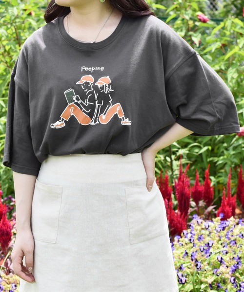 PairPair（ペアペア）の「線画カップルグラフィックT(男女兼用)（Tシャツ/カットソー・レディース・オフホワイト/モカ/ライトカーキ/スミクロ・FREE）」の18枚目の写真