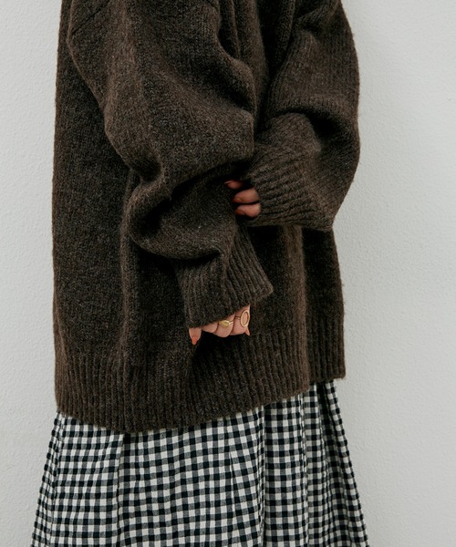 Libra Cue（リブラ キュー）の「オーバールーズニット（ニット/セーター・レディース・ブラック/ベージュ/ネイビー/ブラウン・FREE）」の16枚目の写真