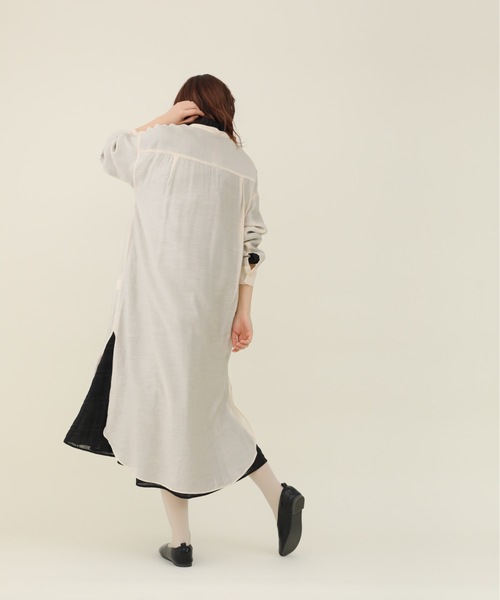 sakishimatokyo（サキシマトーキョー）の「【ZOZO限定】サキシマamp「ノーカラースリットシャツワンピース／シアーブラウス」（ワンピース・レディース・カーキ/ホワイト系その他/ブラック/ブルー/ピンク・FREE）」の22枚目の写真