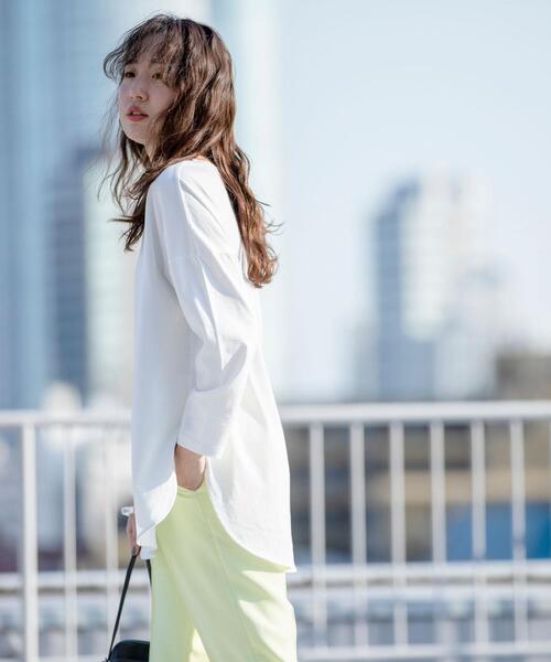 coen（コーエン）の「【WEB限定復刻】シャツテール裾ラウンドチュニックカットソー#（Tシャツ/カットソー・レディース・オフホワイト/オリーブ/ブラック/ベージュ・FREE）」の6枚目の写真