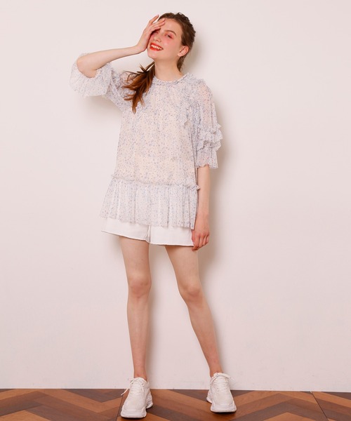 Seemi. byNICECLAUP（ シーミーバイナイスクラップ）の「フリルチュニック（チュニック・レディース・オフホワイト/ベージュ/ブルー系その他・FREE）」の4枚目の写真