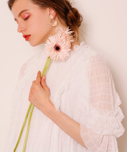 Seemi. byNICECLAUP（ シーミーバイナイスクラップ）の「フリルチュニック（チュニック・レディース・オフホワイト/ベージュ/ブルー系その他・FREE）」の13枚目の写真