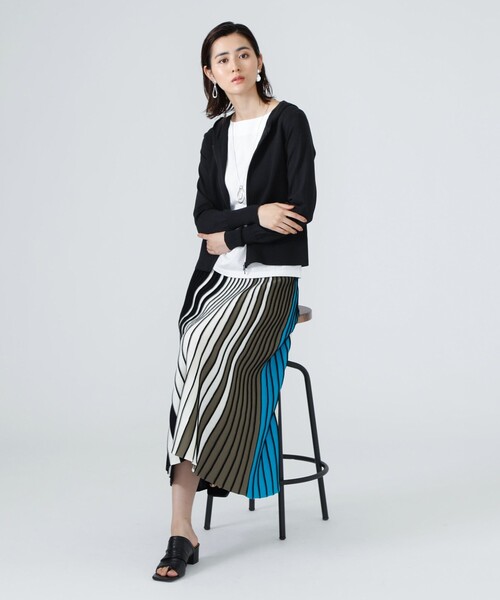 CAST:（キャストコロン）の「ジップアップニットジャケット（ニット/セーター・レディース・ホワイト/ブラック/ネイビー・M）」の9枚目の写真