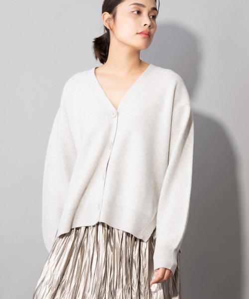 Munich（ミューニック）の「エクストラファインメリノボイルドウール　Vネックカーディガン（カーディガン/ボレロ・レディース・ベージュ/グリーン/オートミール・FREE）」の14枚目の写真