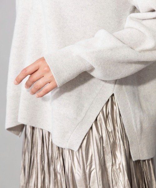 Munich（ミューニック）の「エクストラファインメリノボイルドウール　Vネックカーディガン（カーディガン/ボレロ・レディース・ベージュ/グリーン/オートミール・FREE）」の19枚目の写真