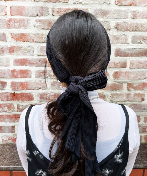 CEMONEMO（セモネモ）の「ツイスト プリーツ ヘアターバン（ヘアバンド・レディース・ブラック/グレー/ベージュ・FREE）」の5枚目の写真