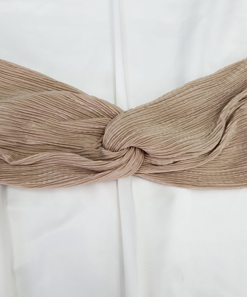 CEMONEMO（セモネモ）の「ツイスト プリーツ ヘアターバン（ヘアバンド・レディース・ブラック/グレー/ベージュ・FREE）」の17枚目の写真