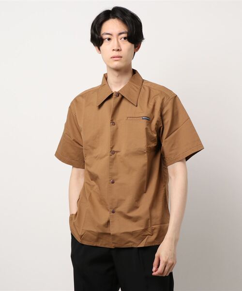 Branchworks（ブランチワークス）の「【Branchworks】二重織りサテンストレッチ別注生地 オープンシャツ（シャツ/ブラウス・メンズ・ホワイト/ベージュ/ブラウン/ネイビー・MEDIUM/LARGE）」の3枚目の写真