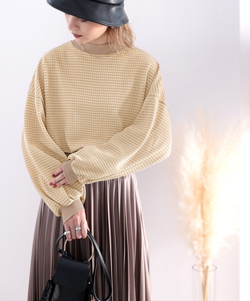 classicalelf(クラシカルエルフ)の「レトロな気分。ハニカム柄ジャガードニットソー(Tシャツ/カットソー・レディース・ライトグレー/ブラック/ベージュ/ブルー・MEDIUM/LARGE/X-LARGE)」の21枚目の写真