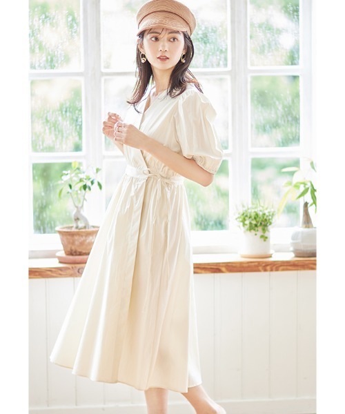 Cookie Chocolate(クッキーチョコレート)の「カシュクールフレアラップワンピース《bibiroom select》(ワンピース・レディース・ホワイト/ベージュ・M)」の5枚目の写真