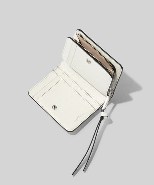 マークジェイコブス　スヌーピー✖️ピーナッツ　二つ折り財布　スナップショット MARC JACOBS - マークジェイコブス スヌーピー✖️ピーナッツ 二