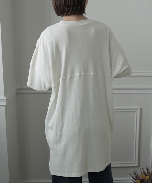 ElegChic(エレグシック)の「シングルジャージ―カットソー(Tシャツ/カットソー・レディース・グレイッシュベージュ/ブラック/ピンクベージュ/オフホワイト・M/XL/4L)」の10枚目の写真