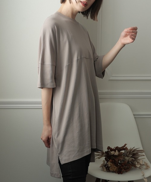 ElegChic(エレグシック)の「シングルジャージ―カットソー(Tシャツ/カットソー・レディース・グレイッシュベージュ/ブラック/ピンクベージュ/オフホワイト・M/XL/4L)」の13枚目の写真