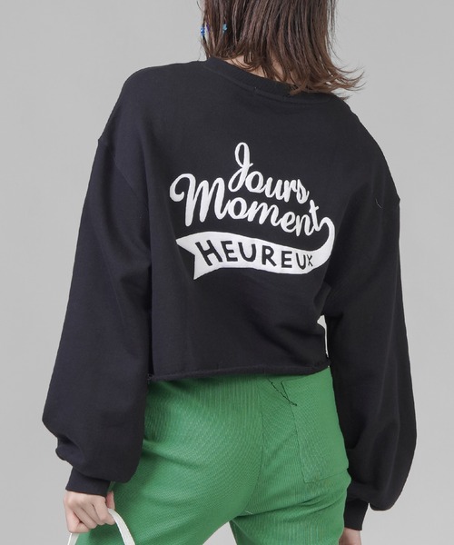 SPINNS(スピンズ)の「HEUREUXロゴ バックプリント裏毛スウェット(スウェット・レディース・ダークグリーン/ネイビー/オートミール/ブラック/オフホワイト・ONESIZE)」の3枚目の写真