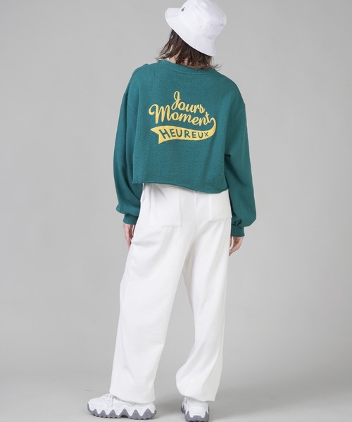 SPINNS(スピンズ)の「HEUREUXロゴ バックプリント裏毛スウェット(スウェット・レディース・ダークグリーン/ネイビー/オートミール/ブラック/オフホワイト・ONESIZE)」の15枚目の写真