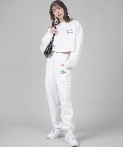 SPINNS(スピンズ)の「HEUREUXロゴ バックプリント裏毛スウェット(スウェット・レディース・ダークグリーン/ネイビー/オートミール/ブラック/オフホワイト・ONESIZE)」の17枚目の写真