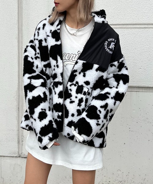 RASVOA（ラスボア）の「パターンボアブルゾン（ブルゾン・レディース・ブラック/イエロー/オフホワイト・FREE）」の2枚目の写真