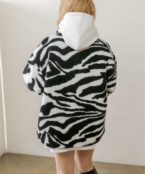 RASVOA（ラスボア）の「パターンボアブルゾン（ブルゾン・レディース・ブラック/イエロー/オフホワイト・FREE）」の15枚目の写真