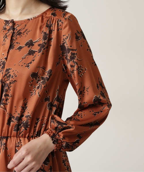 NATURAL BEAUTY BASIC（ナチュラルビューティーベーシック）の「シルエットフラワープリントワンピース/0171240910（ワンピース・レディース・オレンジ系その他/ブラック系その他・SMALL/MEDIUM）」の14枚目の写真