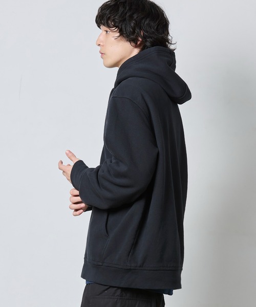 L.L.Bean(エルエルビーン)の「カタディン・アイアン・ワークス・フード・スウェットシャツ、フリースラインド 米国フィット・レギュラー(パーカー・メンズ・ブラック/ネイビー/バーガンディー/ヘザーチャコール/ブラウン系・SMALL/MEDIUM/LARGE)」の10枚目の写真