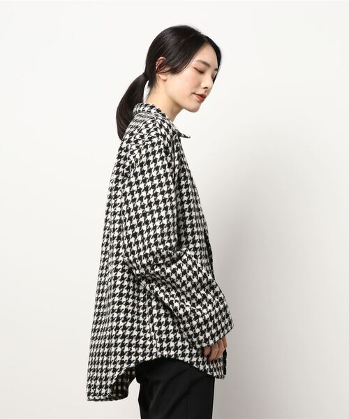 ANDGEEBEE(アンジービー)の「【UNISEX】千鳥オーバーサイズシャツ(シャツ/ブラウス・レディース・ベージュ/ブラック・MEDIUM)」の6枚目の写真