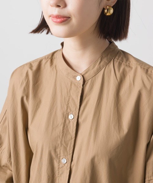 OMNES Supremo（オムネス　スプレモ）の「タイプライターサイドリボンバンドカラーシャツ（シャツ/ブラウス・レディース・ホワイト/ブラック/ブラウン/ベージュ/モカ・FREE）」の6枚目の写真