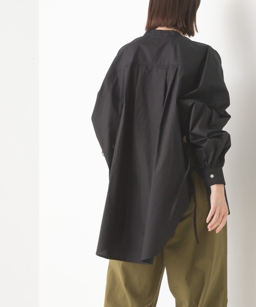 OMNES Supremo（オムネス　スプレモ）の「タイプライターサイドリボンバンドカラーシャツ（シャツ/ブラウス・レディース・ホワイト/ブラック/ブラウン/ベージュ/モカ・FREE）」の18枚目の写真