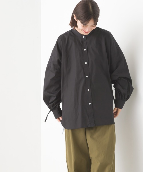 OMNES Supremo（オムネス　スプレモ）の「タイプライターサイドリボンバンドカラーシャツ（シャツ/ブラウス・レディース・ホワイト/ブラック/ブラウン/ベージュ/モカ・FREE）」の20枚目の写真