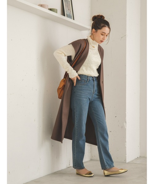 fifth(フィフス)の「【スタイリストプロデュース】スクエアトゥバレエシューズ(パンプス・レディース・ブラック/シルバー/ゴールド・22.5cm/23.5cm/24.5cm/23.0cm/24.0cm/25.0cm)」の4枚目の写真