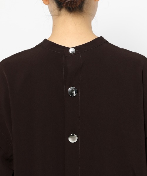 PAGEBOY（ページボーイ）の「2WAYチュニックブラウス（シャツ/ブラウス・レディース・オフホワイト/ダークブラウン/グレイッシュベージュ・FREE）」の13枚目の写真