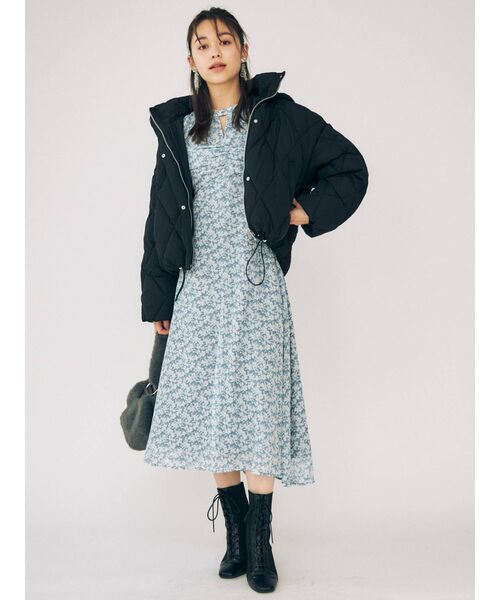 MERCURYDUO(マーキュリーデュオ)の「ボリュームスリーブフロントギャザーワンピース(ワンピース・レディース・ブルー/その他/その他1・SMALL/MEDIUM)」の4枚目の写真