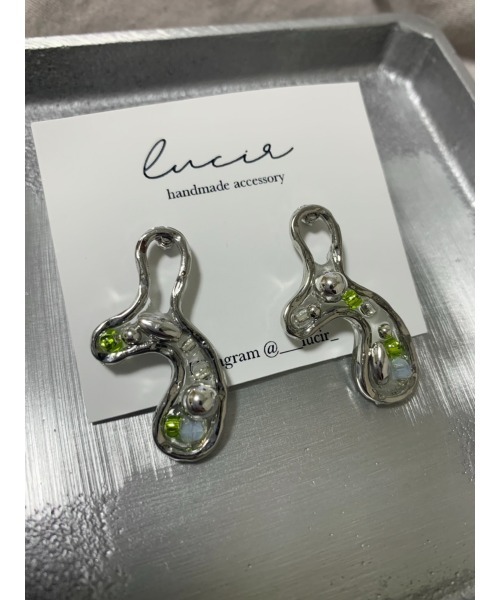 tone(トーン)の「【lucir】イレギュラーポストピアス(MA)(ピアス(両耳用)・レディース・シルバー・FREE)」の5枚目の写真