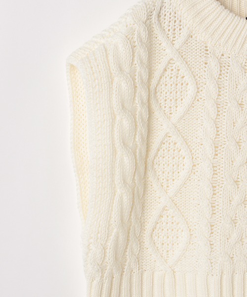 LOVETOXIC（ラブトキシック）の「ケーブルクルーネックベスト（ベスト・キッズ・モカ/アイボリー・S/L/M/SS）」の6枚目の写真