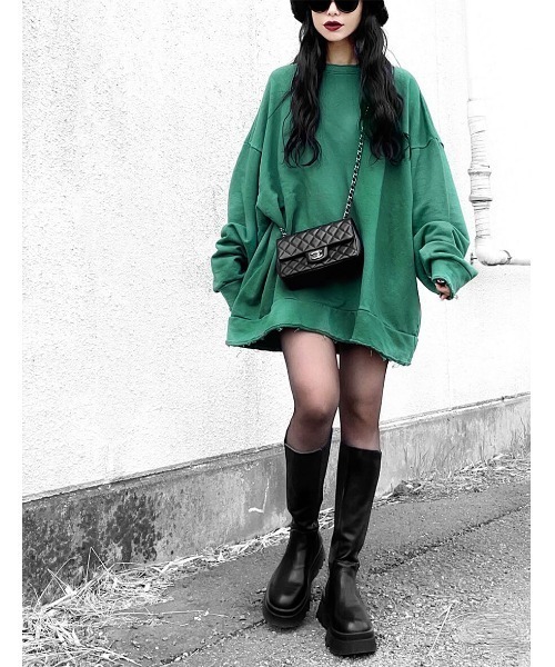 LVEU.（ラブユ.）の「Over damage sweat / オーバーダメージスウェット(Ai select)（スウェット・レディース・ブラック/グリーン・FREE）」の3枚目の写真