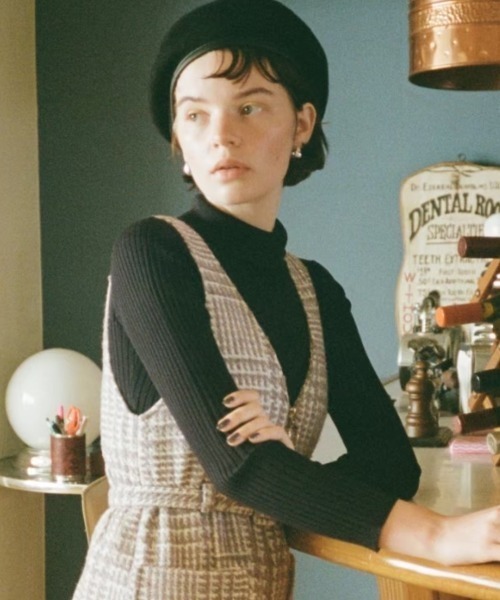 REDYAZEL（レディアゼル）の「タートルネックニットプルオーバー（ニット/セーター・レディース・ネイビー/ラベンダー/ブラック/オフホワイト・FREE）」の3枚目の写真