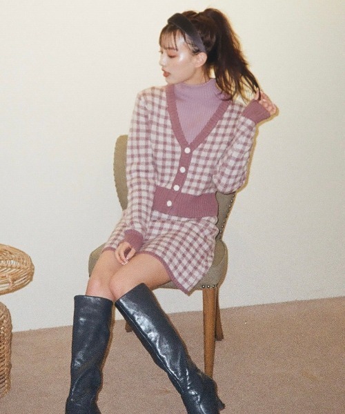 REDYAZEL（レディアゼル）の「タートルネックニットプルオーバー（ニット/セーター・レディース・ネイビー/ラベンダー/ブラック/オフホワイト・FREE）」の5枚目の写真