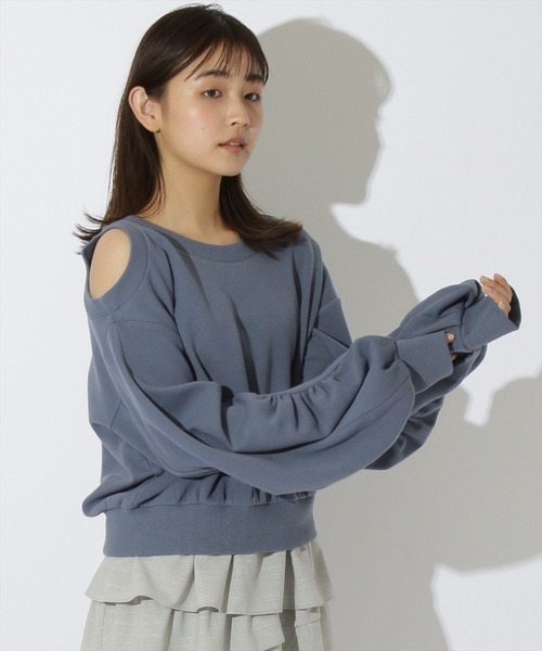 REDYAZEL（レディアゼル）の「オープンショルダーダンボールプルオーバー（Tシャツ/カットソー・レディース・オフホワイト/グリーン/ネイビー・FREE）」の3枚目の写真