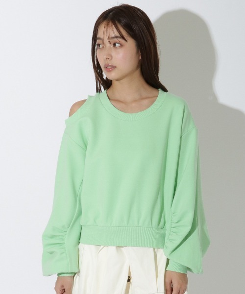 REDYAZEL（レディアゼル）の「オープンショルダーダンボールプルオーバー（Tシャツ/カットソー・レディース・オフホワイト/グリーン/ネイビー・FREE）」の15枚目の写真