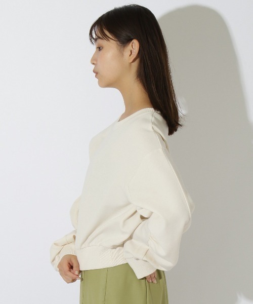 REDYAZEL（レディアゼル）の「オープンショルダーダンボールプルオーバー（Tシャツ/カットソー・レディース・オフホワイト/グリーン/ネイビー・FREE）」の6枚目の写真